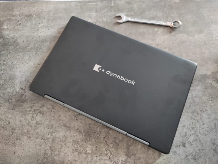 dynabook Portege X30w-j
