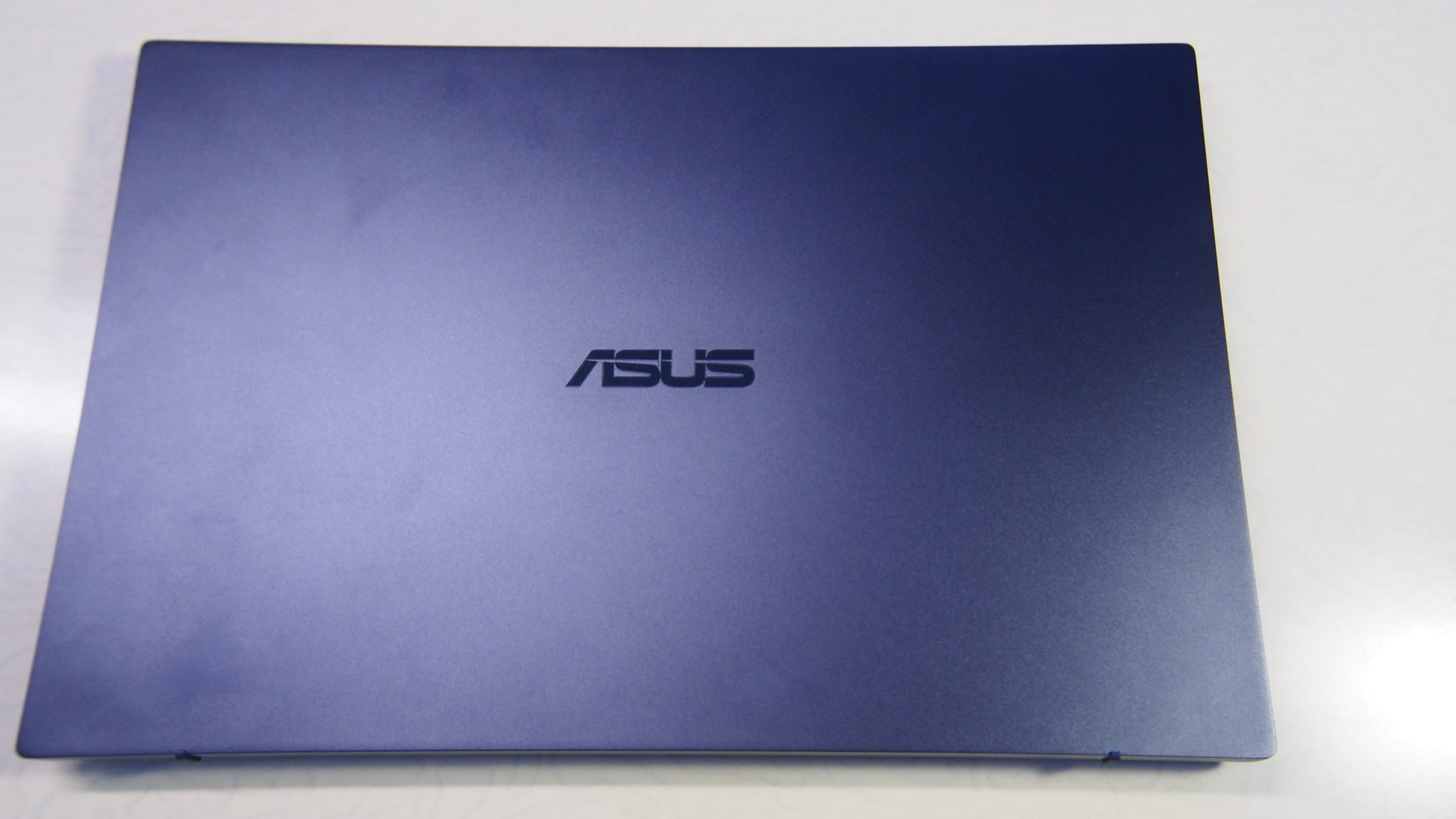 Asus ExpertBook B1