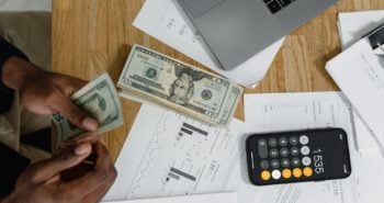 accounting cash money using a calculator
